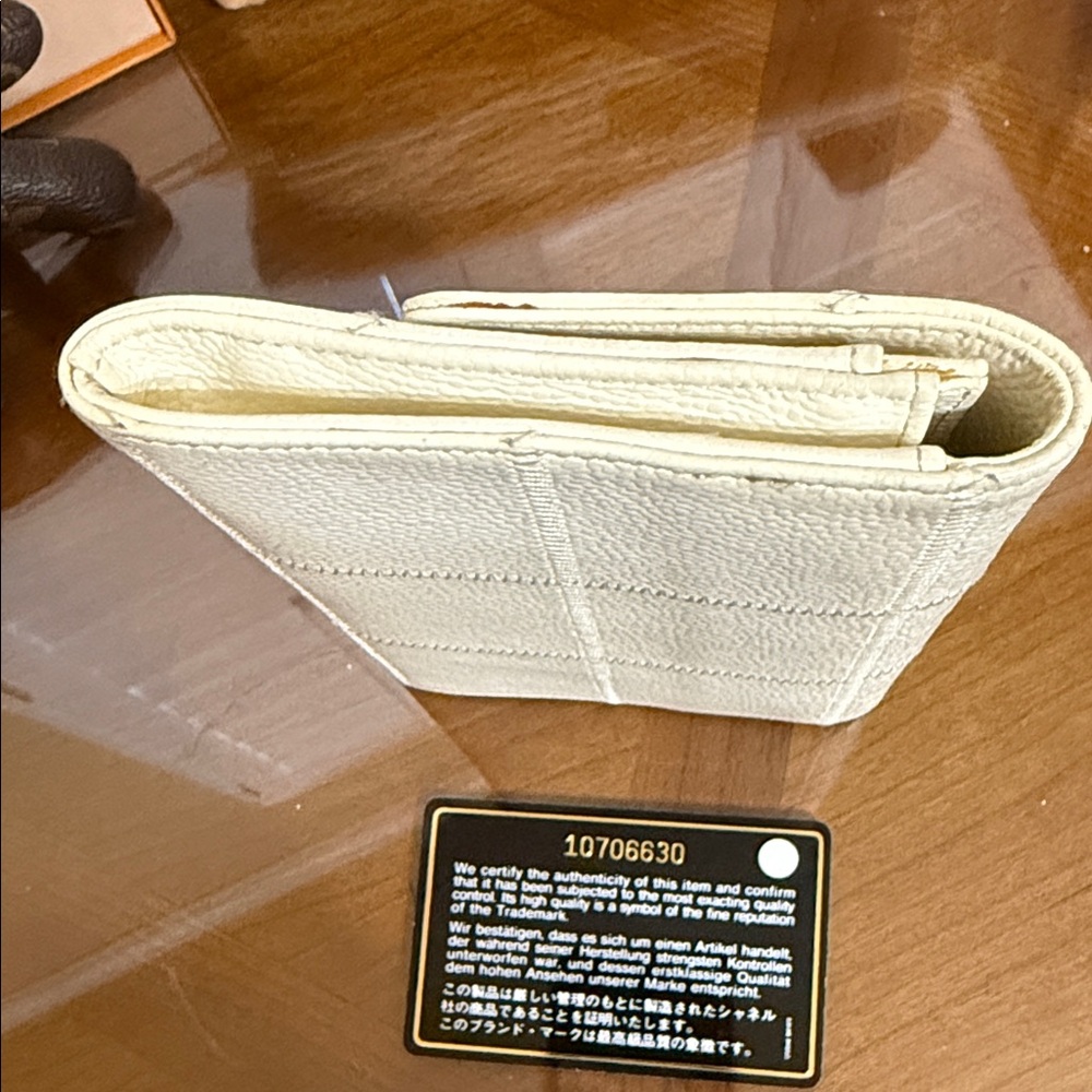 CHANEL Ivory Grained Leather Wild Stitch Wallet - Picture 3 of 13